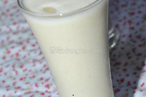 爆料奶昔香蕉怎么做视频,轻松学会健康美味饮品  第1张